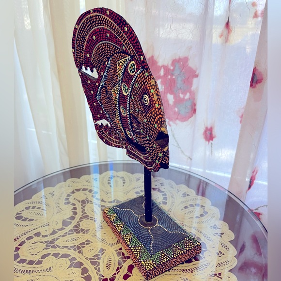 Angel Fish Statue FABULOUSLY colorful Rainbow Dot - Picture 5 of 12